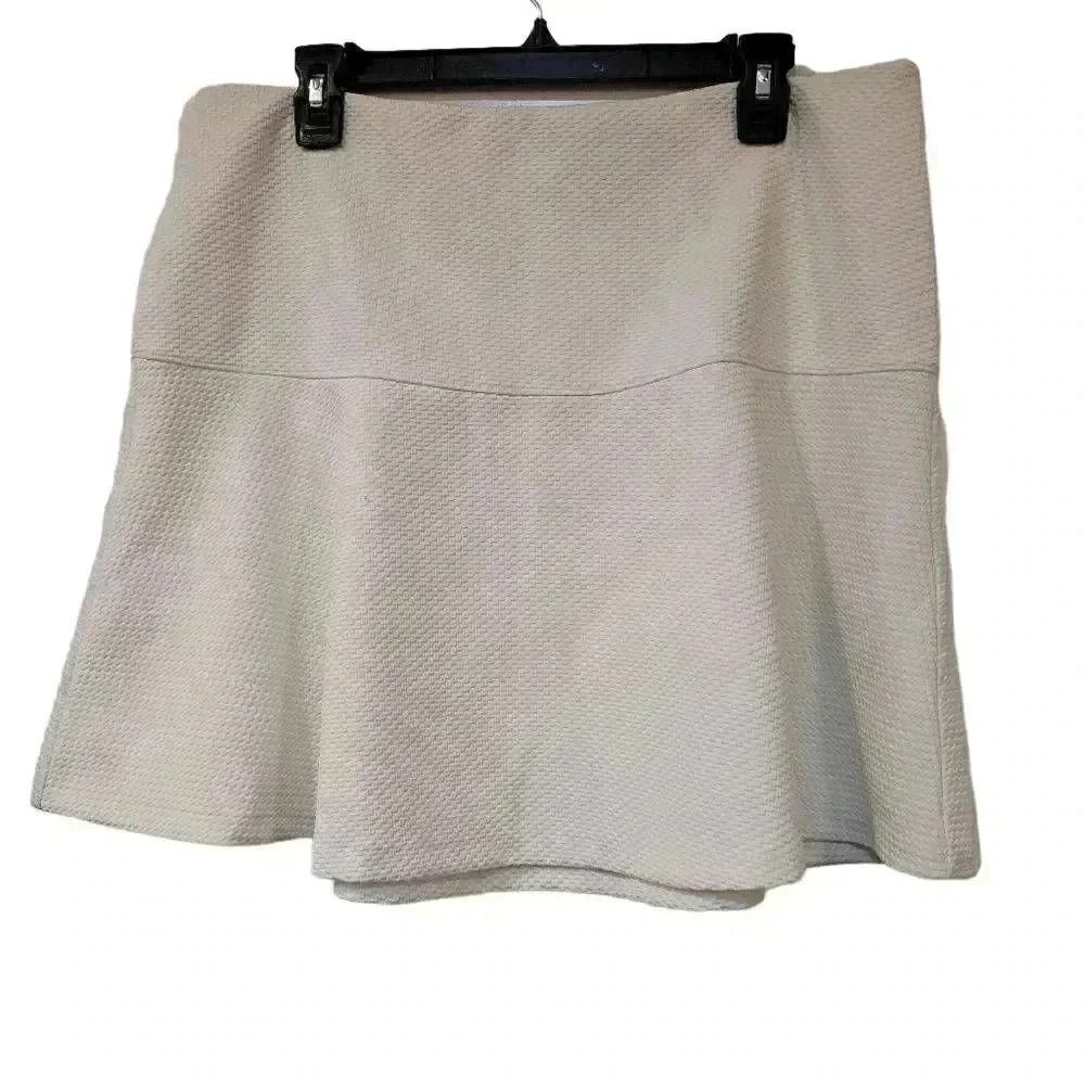 BANANA REPUBLIC WOMEN'S WINTER WHITE POLY/SPANDEX WAFFLE KNIT A-LINE SKIRT EUC